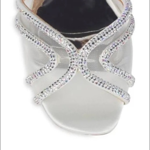 NWB Badgley Mischka Brand
Hey Open Toe Block Heel - Picture 2 of 13